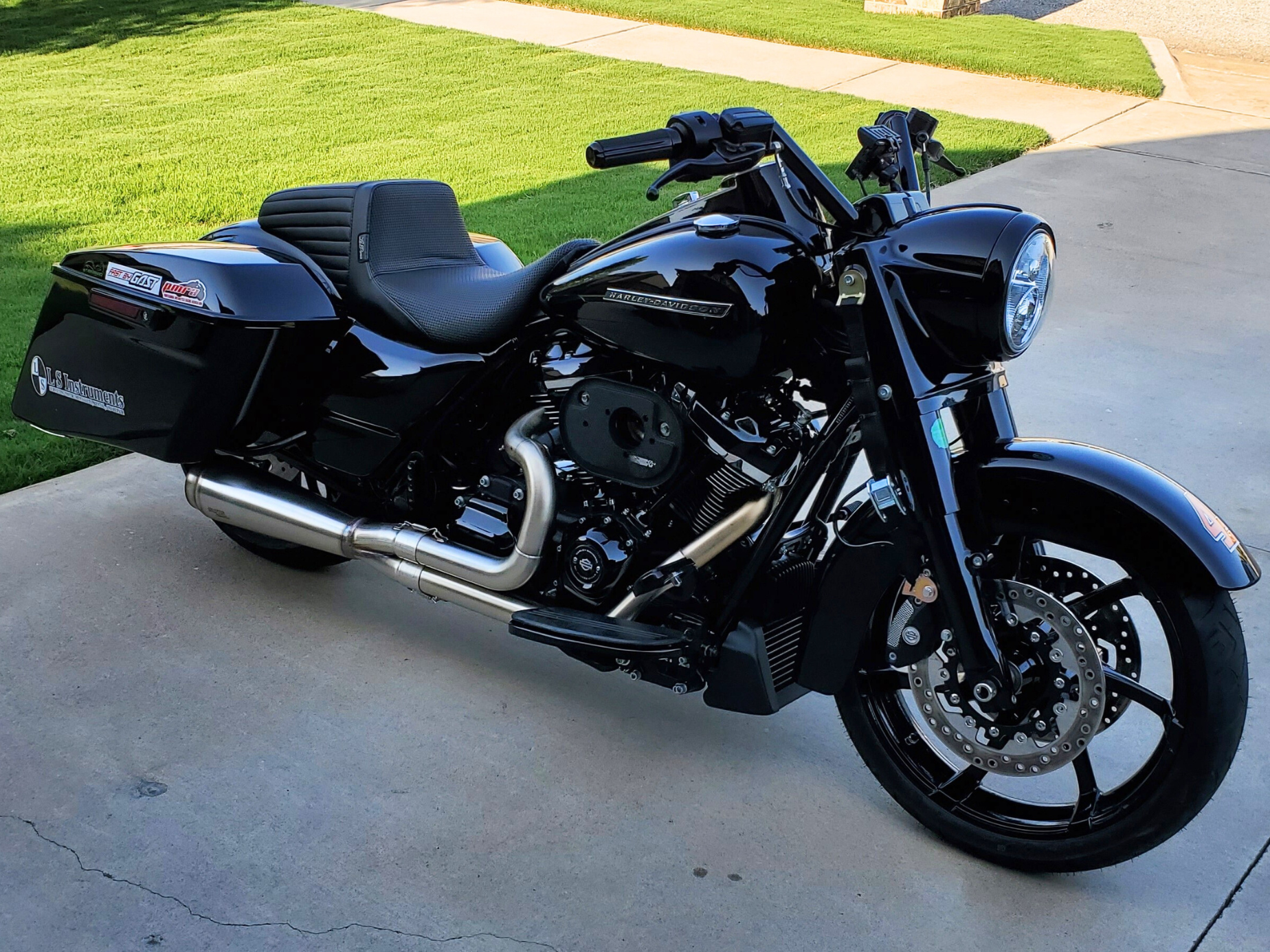 NhB Exhaust for M8 Baggers