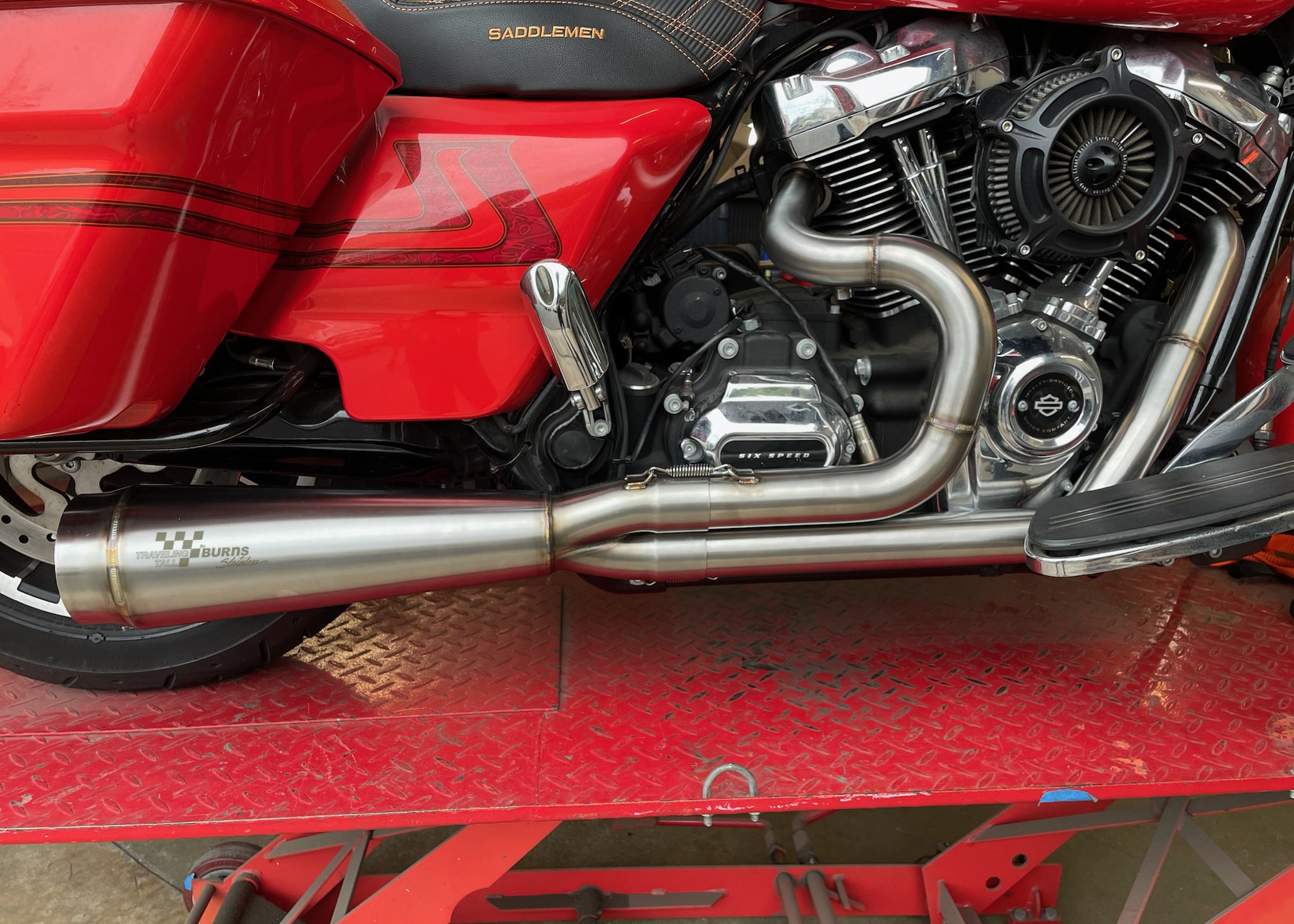 Traveling Tall - NhB Exhaust for M8 Baggers